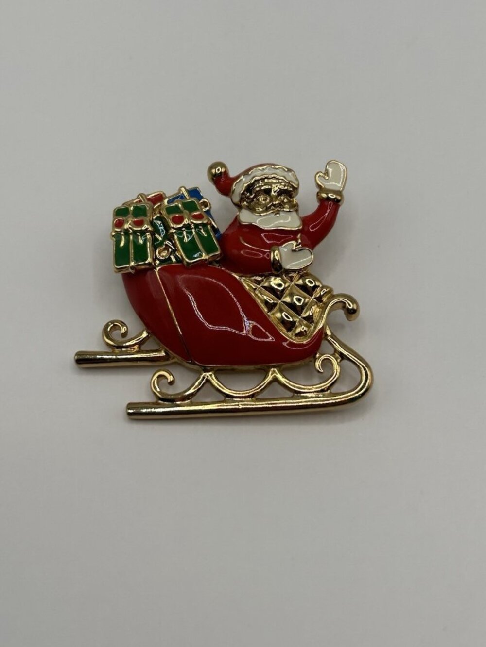 Avon Santa Claus In Sleigh Gifts Brooch And Removable Gifts Earring Enamel